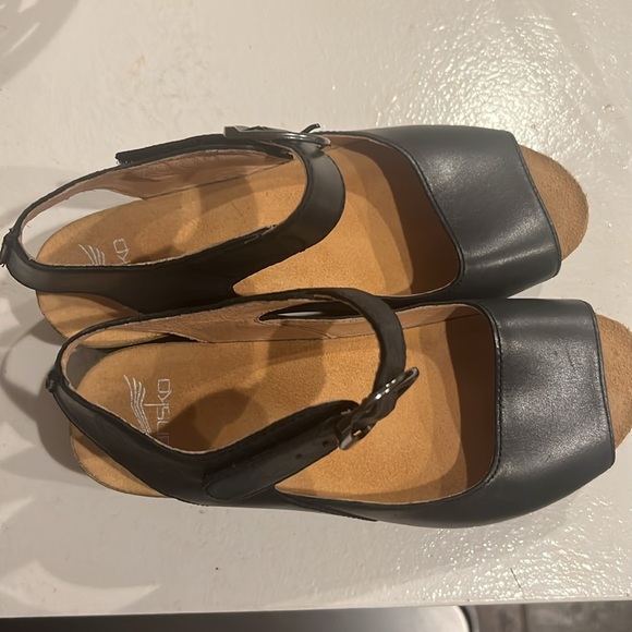 Dansko Tiana black leather sandals size 37 - Picture 4 of 6